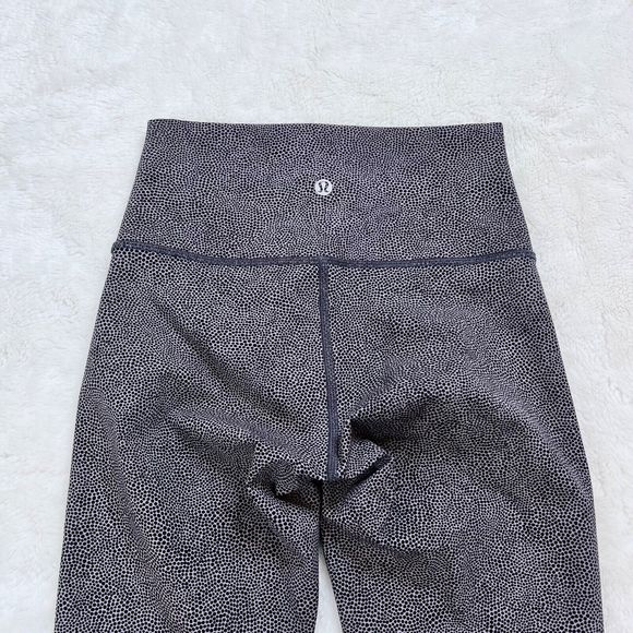 Lululemon Wunder Under High Rise Crop 21" Disperse Dusky Lavender Black Size 4 - Picture 9 of 9